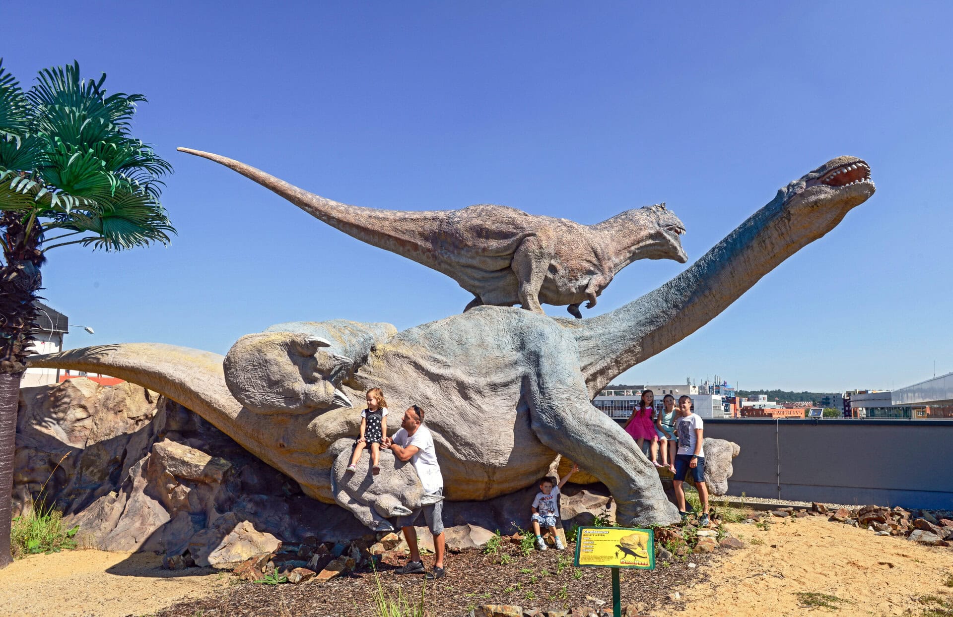 פארק דינוזאורים, Photo © DinoPark